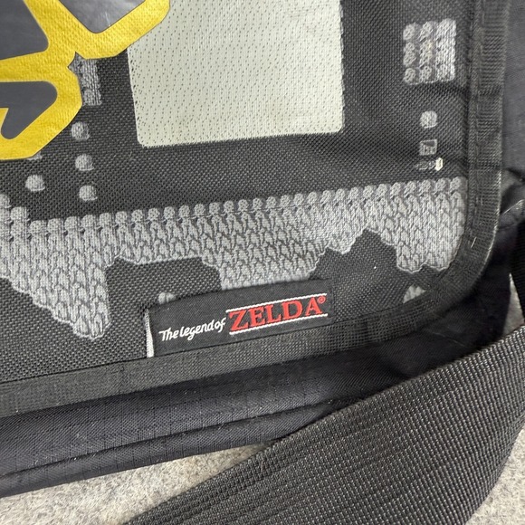 Legend of Zelda Messenger Bag Adjustable Strap Shield Laptop Pockets - Picture 5 of 11